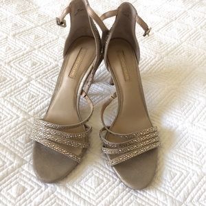 Gold heels - NWOT! Size 8.